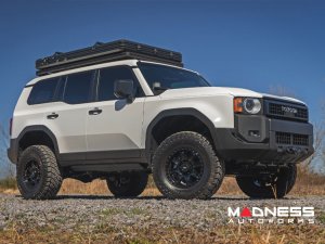 Toyota Land Cruiser Winch Mount - Hidden - Rough Country - Yellow SAE Fog Lights